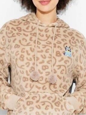Cozy Beige Leopard-Print Hoodie Sweater with Ties and matching Pants Set